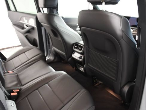 Used 2024 Mercedes-Benz GLS 450 4MATIC image 21