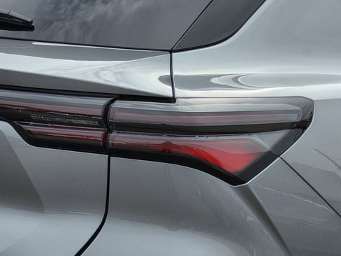 New 2026 Chevrolet Equinox EV LT image 12