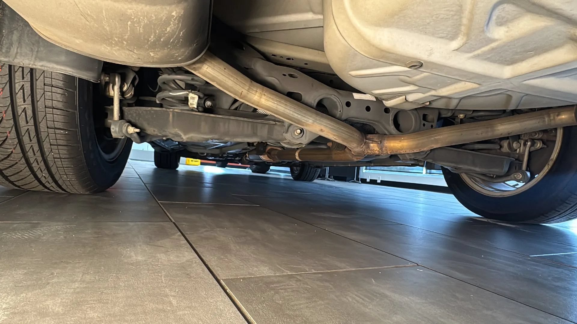 Used 2016 Ford Taurus SEL FWD image 39