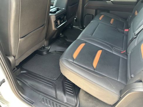Used 2023 GMC Sierra 1500 AT4 w/ AT4 Premium Package AWD/4WD image 38