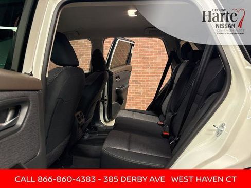 Certified 2023 Nissan Rogue SV image 21