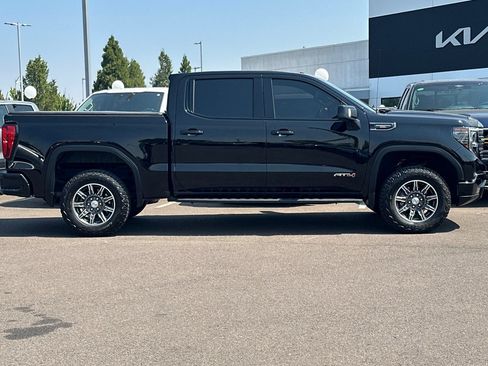 Used 2024 GMC Sierra 1500 AT4 w/ Technology Package AWD/4WD image 3