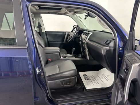 Used 2023 Toyota 4Runner SR5 Premium w/ Moonroof Package image 10