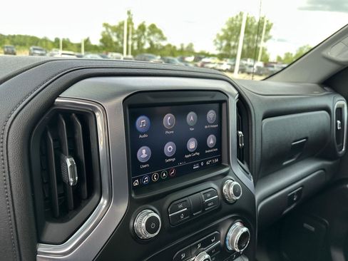 Used 2019 GMC Sierra 1500 SLT w/ SLT Premium Plus Package AWD/4WD image 28