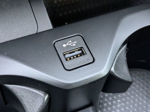 Used 2023 BMW X6 xDrive40i w/ Premium Package image 18