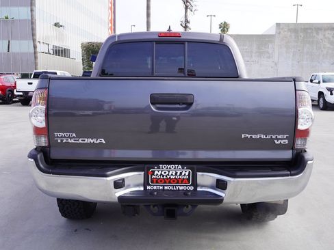 Used 2014 Toyota Tacoma PreRunner w/ TRD Off-Road Package RWD image 6