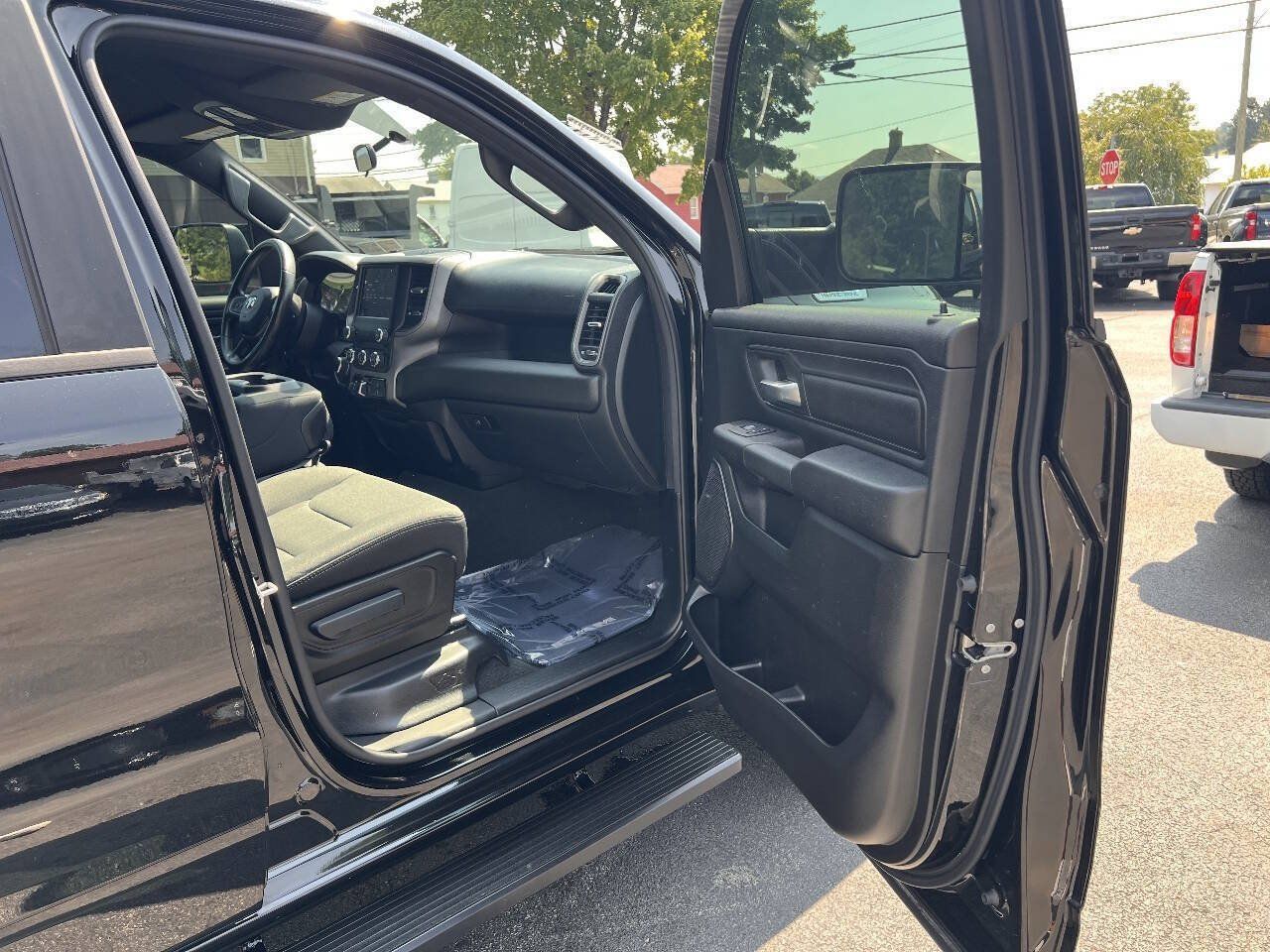 Used 2024 RAM 1500 Tradesman w/ Trailer Tow Group AWD/4WD image 29