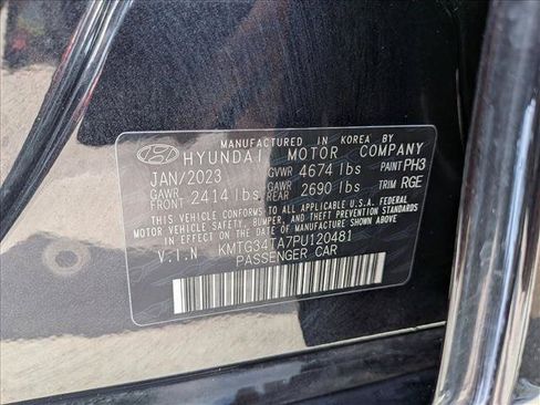 Used 2023 Genesis G70 2.0T w/ Sport Prestige Package RWD image 26