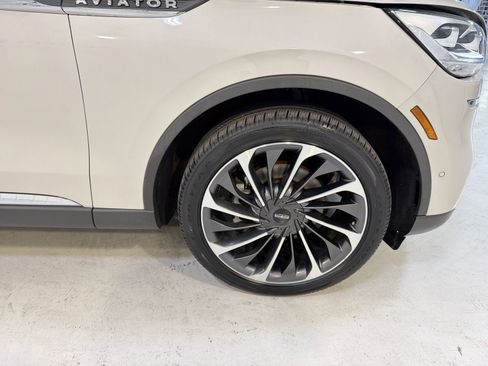Used 2023 Lincoln Aviator Reserve w/ Equipment Group 201A image 31