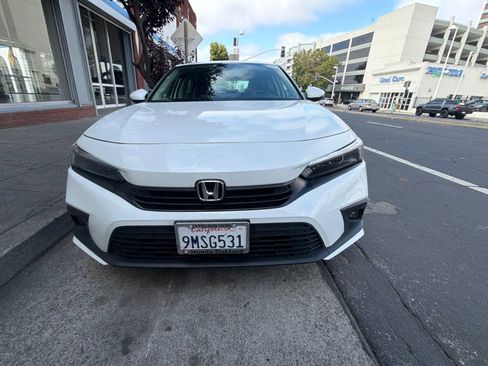 Used 2024 Honda Civic Touring image 3