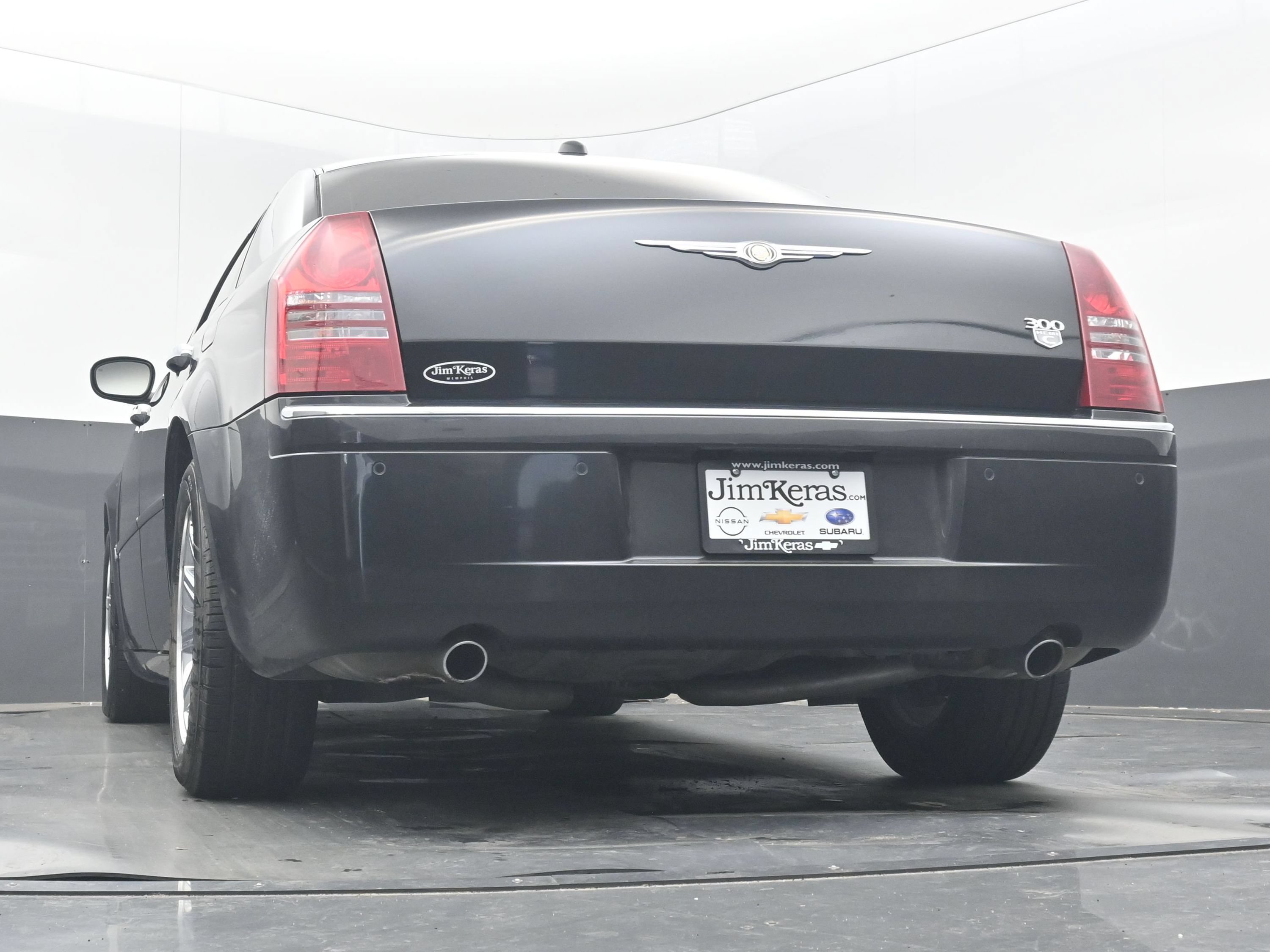Used 2005 Chrysler 300 C w/ Navigation & Sound Group II RWD image 28