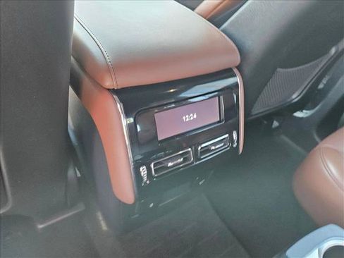Used 2025 Lincoln Aviator Reserve w/ Jet Appearance Package AWD/4WD image 17