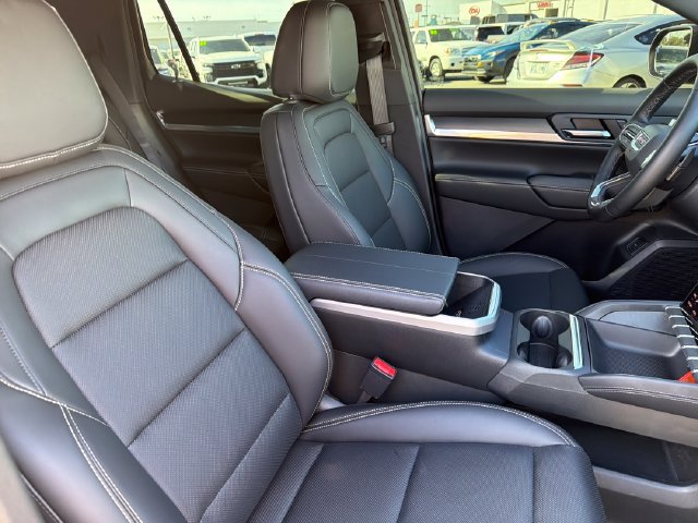 Used 2026 GMC Terrain Elevation w/ Elevation Premium Package FWD image 25