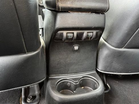 Used 2018 Jeep Wrangler Unlimited Sport image 6