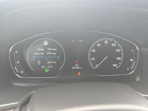 Used 2018 Honda Accord Touring image 18
