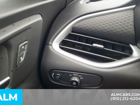 Used 2023 Chevrolet Malibu LT FWD image 35