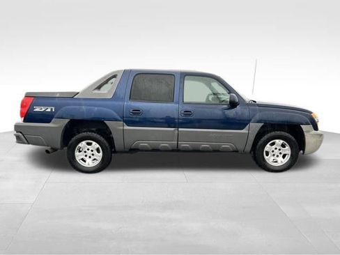 Used 2002 Chevrolet Avalanche 4x4 w/ Off-Road Suspension Pkg image 9