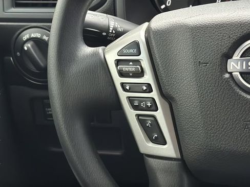 Used 2023 Nissan Titan SV AWD/4WD image 22