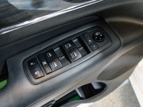 Used 2020 Jeep Grand Cherokee Overland image 14