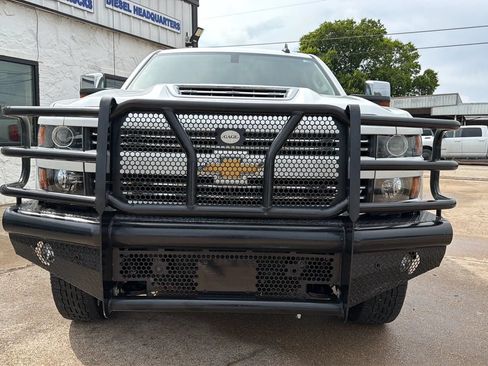 Used 2018 Chevrolet Silverado 2500 LTZ w/ Duramax Plus Package AWD/4WD image 5