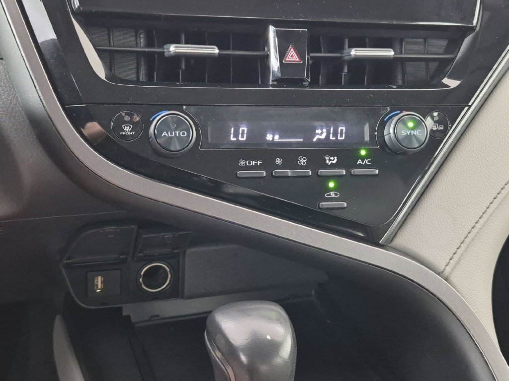 Used 2024 Toyota Camry SE FWD image 25