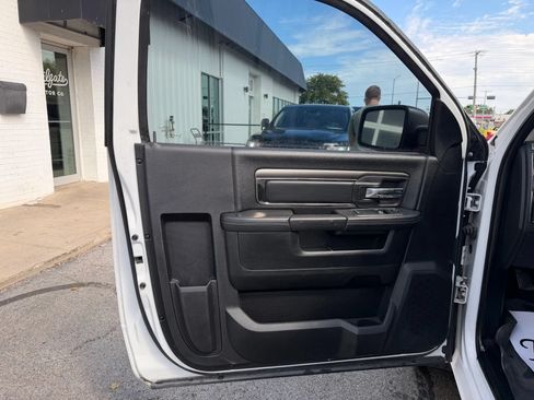 Used 2016 RAM 1500 Sport RWD image 17