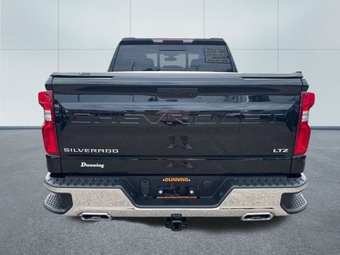 Used 2022 Chevrolet Silverado 1500 LTZ w/ LTZ Premium Package AWD/4WD image 3