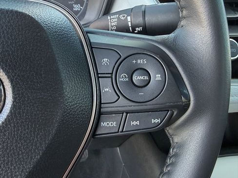 Certified 2025 Toyota Corolla SE image 24