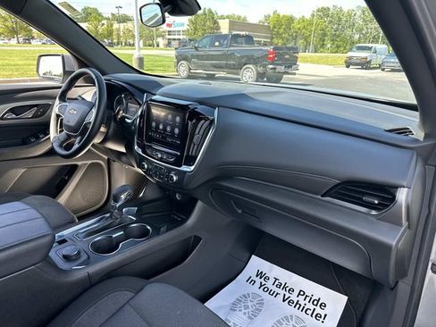 Certified 2023 Chevrolet Traverse LT FWD image 26