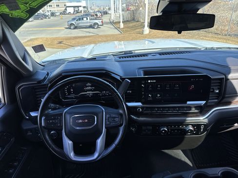 Used 2024 GMC Sierra 2500 SLE w/ SLE Value Package; image 15