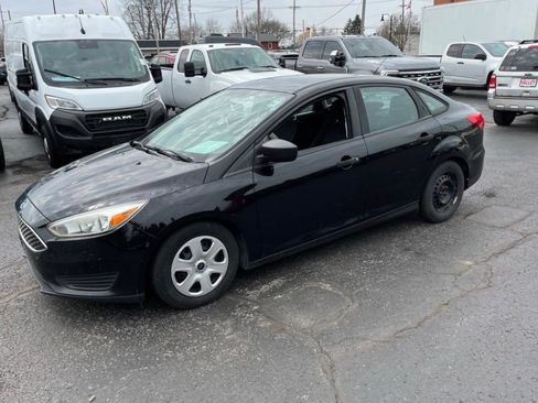 Used 2016 Ford Focus S FWD image 1