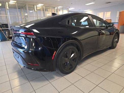 Used 2024 Toyota Prius Limited image 8