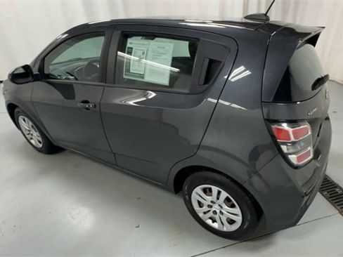 Used 2020 Chevrolet Sonic LT image 6