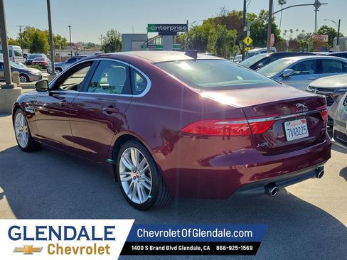 Used 2017 Jaguar XF Prestige image 14