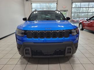 New 2026 Jeep Cherokee Overland w/ Trailer Tow Group AWD/4WD video 2