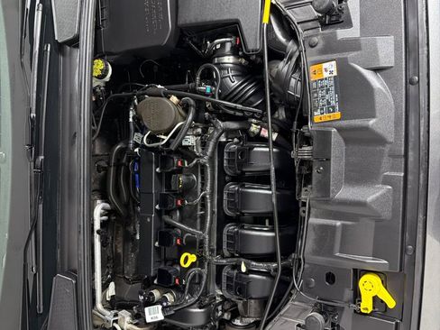 Used 2015 Ford Focus SE image 25