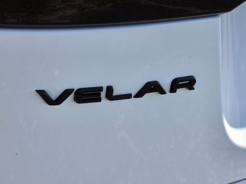 Used 2025 Land Rover Range Rover Velar Dynamic SE image 35