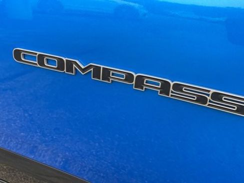 Used 2022 Jeep Compass Limited w/ Elite Group AWD/4WD image 34