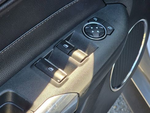 Used 2020 Ford Mustang Premium image 22