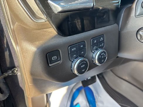Used 2023 GMC Sierra 1500 SLT w/ SLT Premium Package image 21