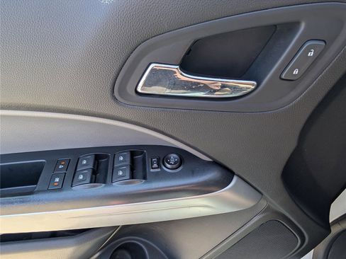 Used 2018 Chevrolet Colorado LT w/ LT Convenience Package image 18