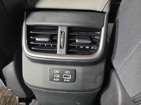 Used 2024 Subaru Outback Premium AWD/4WD image 34
