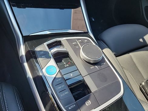 Used 2024 BMW i4 eDrive40 image 30