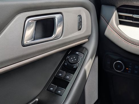 Certified 2025 Ford Explorer Active w/ Active Comfort Package RWD image 24