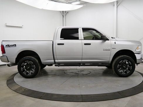Used 2016 RAM 2500 Tradesman w/ Chrome Appearance Group image 8