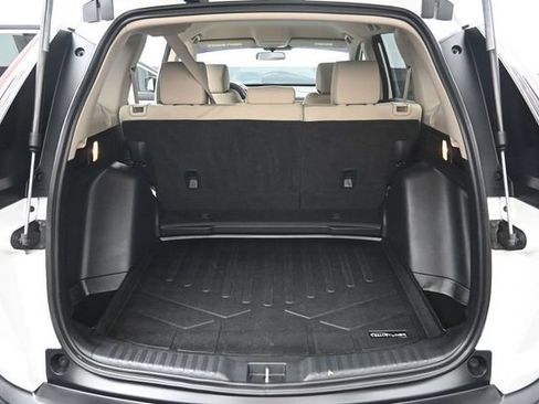 Used 2020 Honda CR-V LX image 24