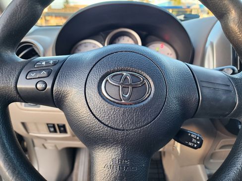 Used 2005 Toyota RAV4 2WD image 14