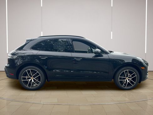 New 2026 Porsche Macan AWD/4WD image 8