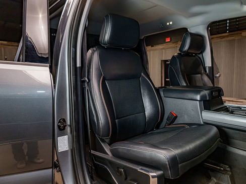 Used 2023 Ford F250 Lariat w/ Sport Appearance Package image 28