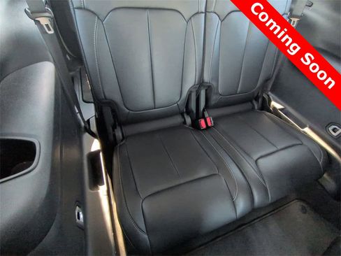 Used 2022 Jeep Grand Cherokee L Limited image 22